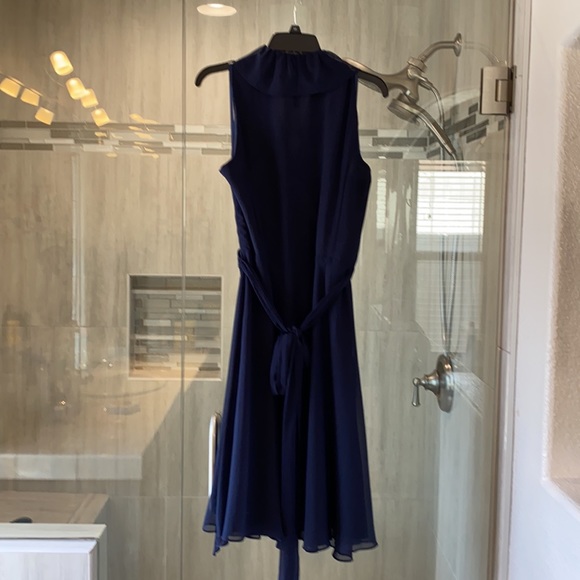 Ruffle Wrap Dress 👗 - Picture 5 of 12